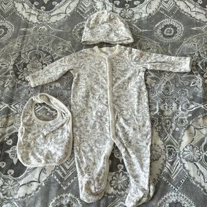3 piece baby onesie